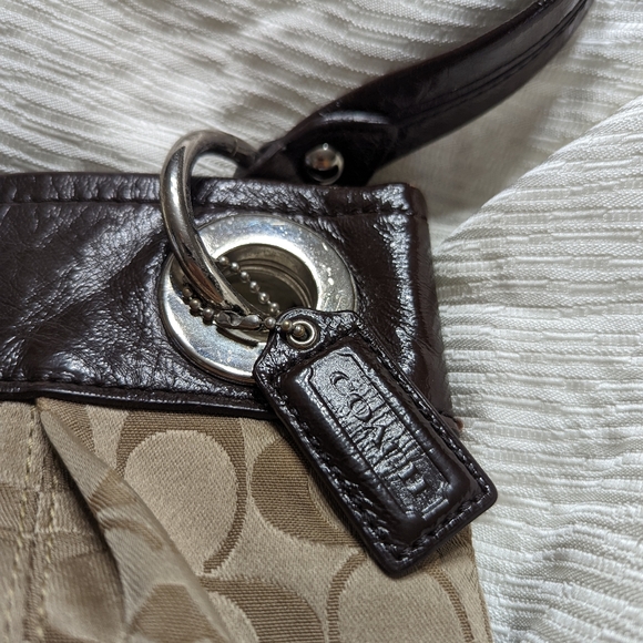 Coach Hand/Shoulder Purse - Picture 3 of 6